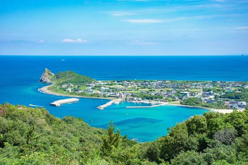 山から眺める夏の海の景色 山から眺める夏の海の景色 ビーチ,癒し,自然の写真素材