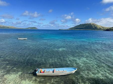 透き通る海 透き通る海の写真