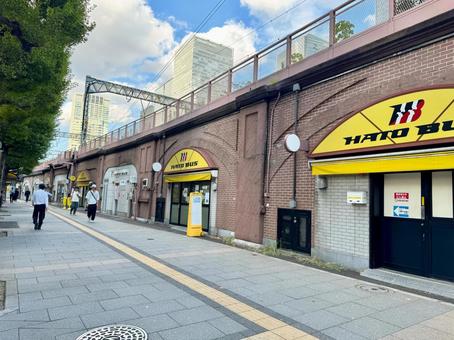 東京駅南口の高架下 東京駅南口の高架下 東京駅,東京,南口の写真素材