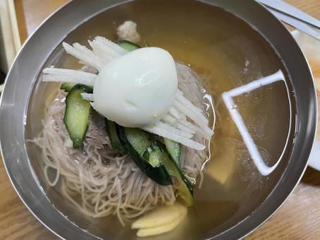 平壌冷麺 平壌冷麺の写真