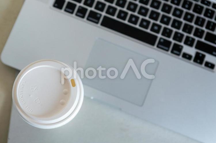 テイクアウトコーヒー102 テイクアウト,コーヒー,アップの写真素材