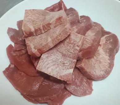 盛り付けた牛タン 盛り付けた牛タンの写真
