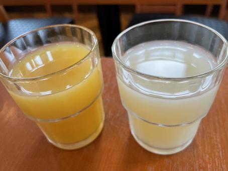 冷たい飲み物 冷たい飲み物の写真