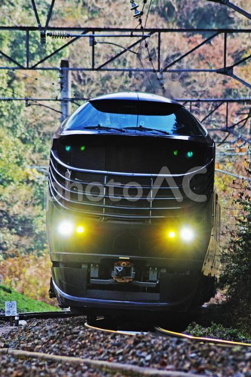 トワイライトエクスプレス瑞風　試運転　 鉄道,団体列車,寝台列車の写真素材