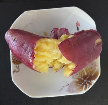 R7.10.21 さつまいも紅はるか R7.10.21 さつまいも紅はるか 昼食,さつまいも,紅はるかの写真素材