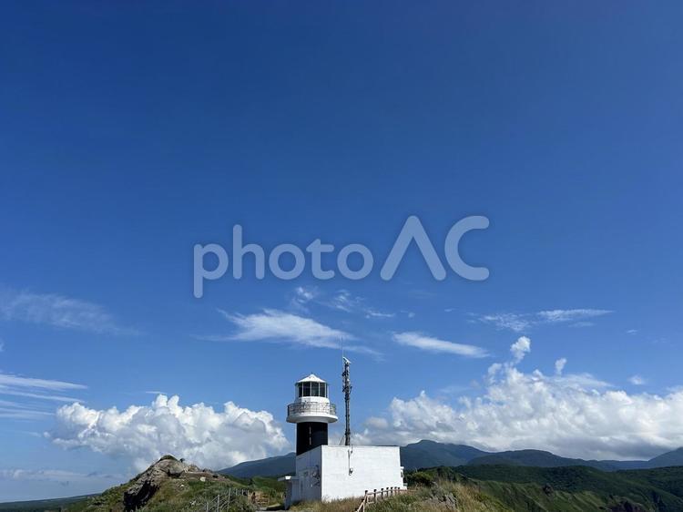 神威岬灯台　夏　5 灯台,神威岬,白い灯台の写真素材