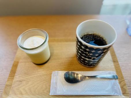プリンとコーヒー プリンとコーヒー モカプリン,プリン,昔ながらの写真素材