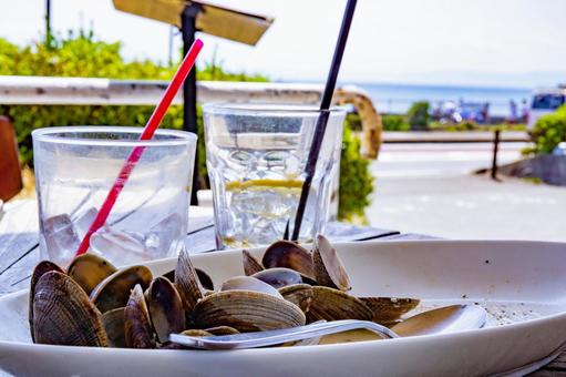 Lunch at a seaside cafe, JPG Lunch at a seaside cafe, JPG