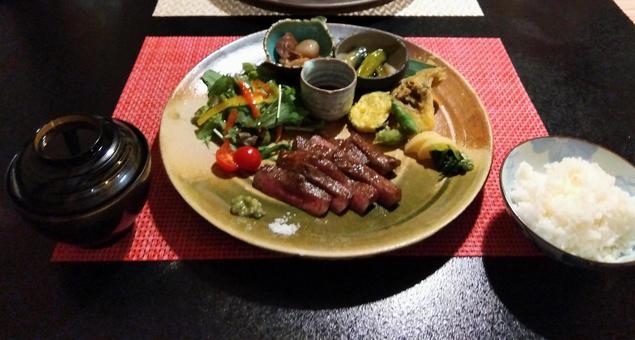 赤身ステーキ 赤身ステーキの写真