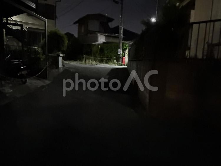 暗い分かれ道 暗い,闇,怖いの写真素材