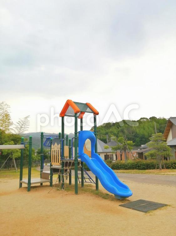 公園 遊具 すべり台 遊び場,子供,スライドの写真素材