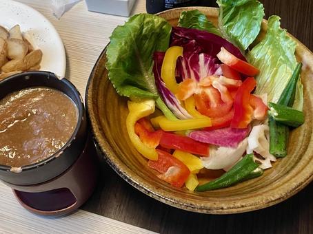バーニャカウダー バーニャカウダー バーニャカウダー,野菜,アンチョビーの写真素材