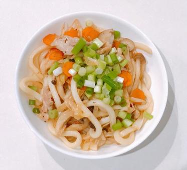 焼きうどん 焼きうどん 焼きうどん,焼うどん,うどんの写真素材