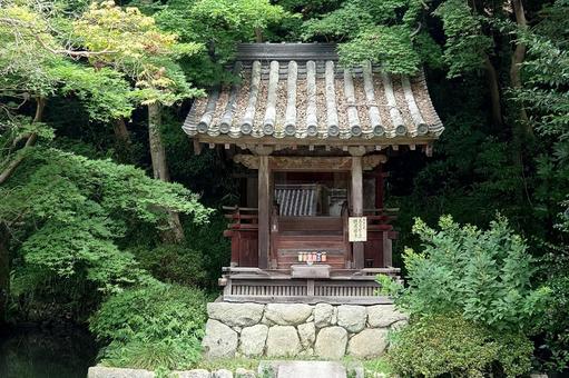 大阪府-観心寺-弁天堂の写真