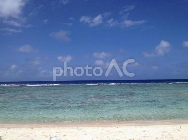 南国の砂浜 ビーチ,砂浜,白い砂の写真素材