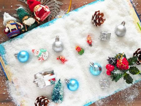 クリスマス（笑顔の魔法を贈ろう）22 クリスマス,クリスマスイブ,冬の写真素材