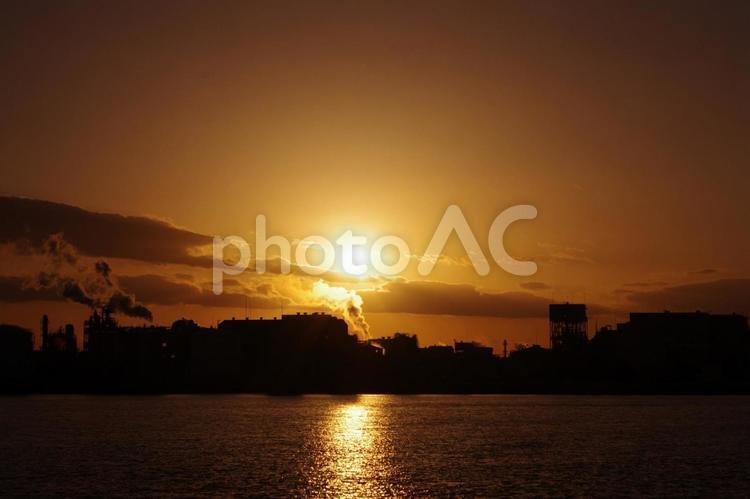夕暮れ 光,夕方,夕暮れの写真素材