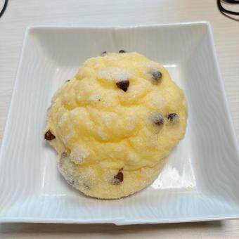 チョコチップメロンパン チョコチップメロンパン パン,食べ物,メロンパンの写真素材