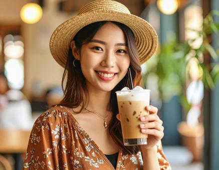 昭和レトロ・アンティーク喫茶でアイス珈琲 昭和レトロ・アンティーク喫茶でアイス珈琲の写真