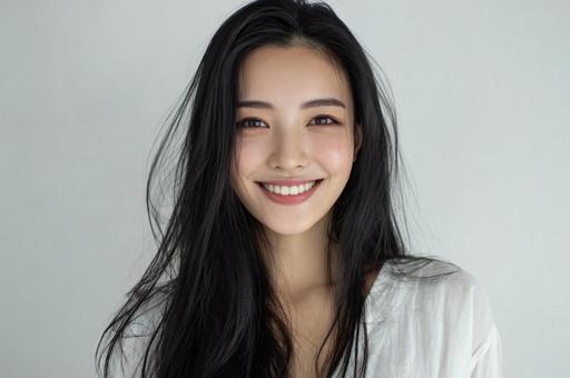 笑顔の美しいロングヘア日本女性 笑顔の美しいロングヘア日本女性の写真