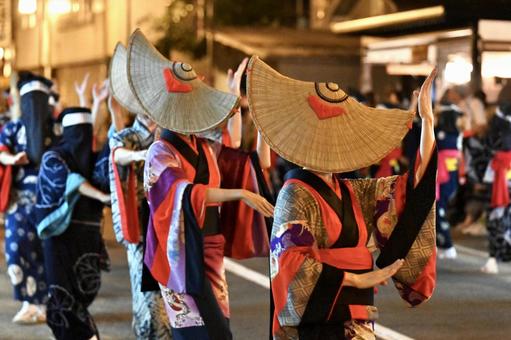《西馬音内盆踊り》秋田県雄勝郡羽後町 西馬音内盆踊り,西馬音内の盆踊り,羽後町の写真素材