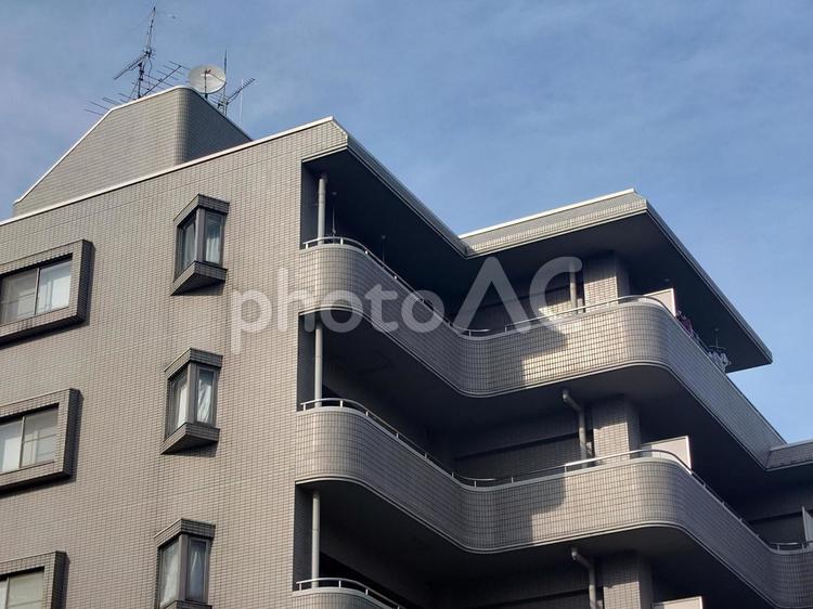 マンションのある風景 マンション,空,住宅の写真素材