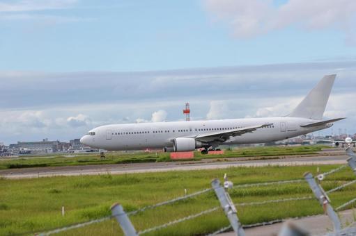 福岡空港と市街地のパノラマ風景 福岡空港と市街地のパノラマ風景の写真