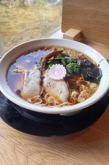 透き通った美しいラーメン 透き通った美しいラーメン ラーメン,新潟ラーメン,生姜醤油の写真素材