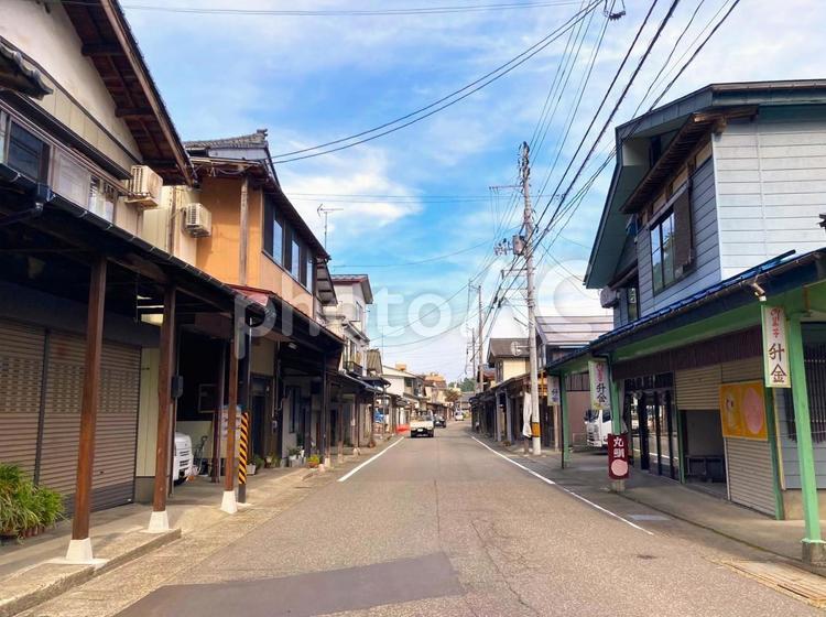 栃尾市の雁木の街並み 栃尾,雁木,通りの写真素材