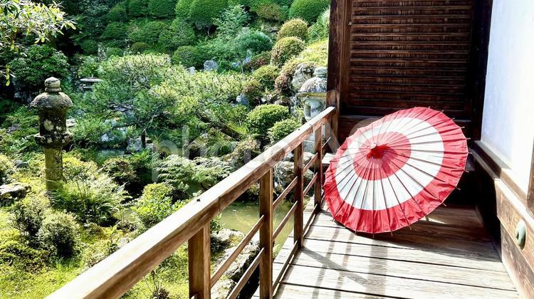 柳谷観音　本堂　和傘 柳谷観音本堂,和傘,庭の写真素材