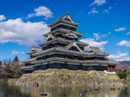 【長野県】国宝・松本城 【長野県】国宝・松本城 松本城,長野県,天守閣の写真素材