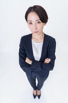 スーツを着た女性・俯瞰 スーツを着た女性・俯瞰 会社員,営業,キャリアの写真素材