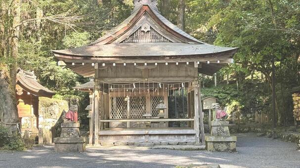水の神の鎮座：貴船神社奥宮の社殿 貴船神社,奥宮,神社の写真素材