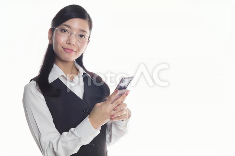 スマホを使うビジネスウーマン 女性,電話,スマホの写真素材