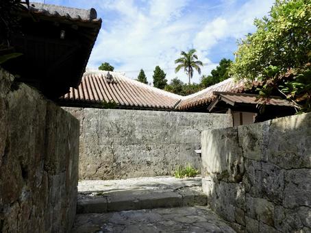 重要文化財中村家住宅門前2 重要文化財中村家住宅門前2 中村家住宅,民家,旧家の写真素材