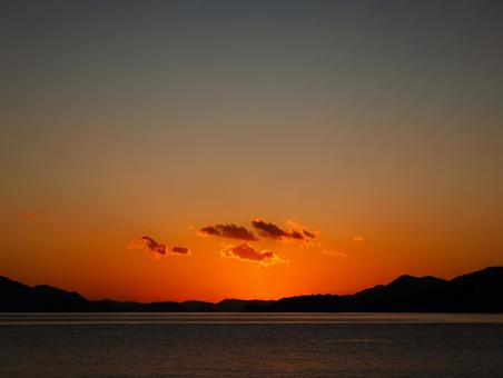 赤い空 赤い空 赤い空,青春,砂浜の写真素材