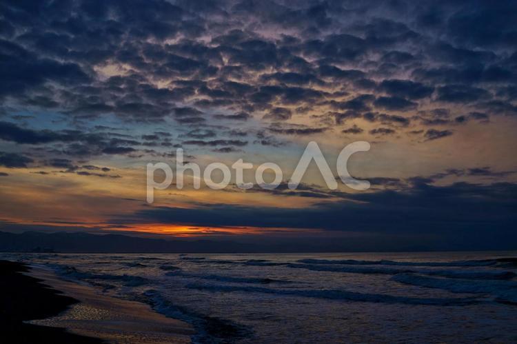 夕暮れの海 夕暮れ,夕焼け,夕方の写真素材