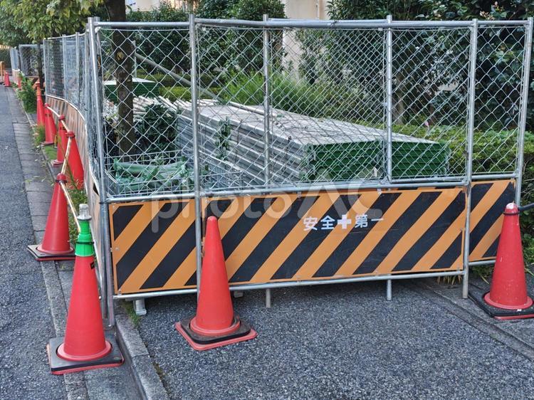 足場組立工事の資材置場（板材・床材など） 足場,工事,資材の写真素材