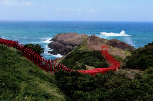 元乃隅神社 潮吹き 元乃隅神社 潮吹き 龍宮の潮吹き,元乃隅神社,長門市の写真素材
