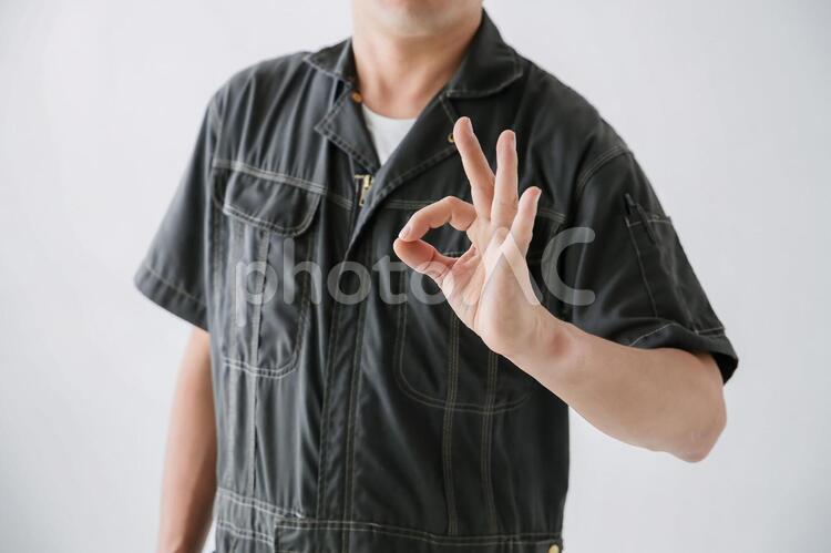 作業着の男性 1人,30代,40代の写真素材