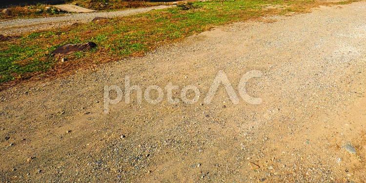 舗装されていない砂利道 砂利道,未舗装,道の写真素材