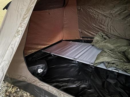 テントとコット キャンプ,テント,二人用の写真素材