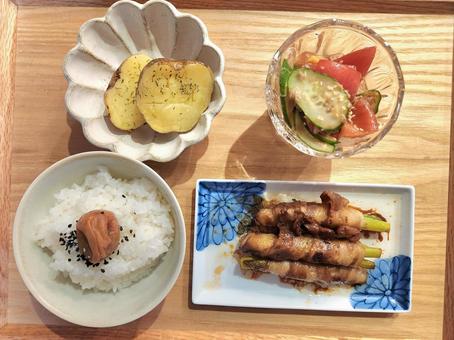 和定食 和定食 日本食,日本料理,アスパラの豚肉巻きの写真素材