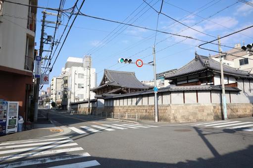 大阪府天王寺区谷間4丁目 寺院,大阪府天王寺区,谷間4丁目の写真素材