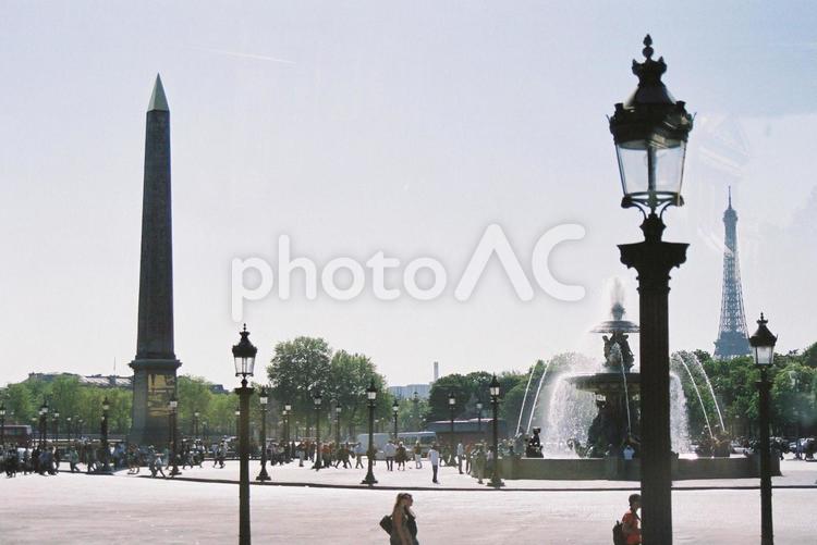 エッフェル塔とオベリスク フランス,建造物,公園の写真素材
