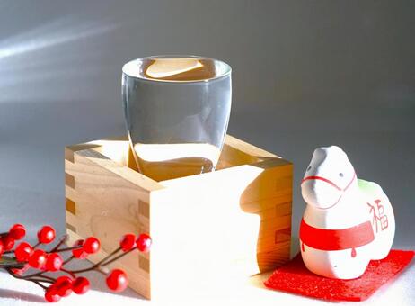 日本酒と南天と馬（ダーク） 日本酒,正月,枡の写真素材