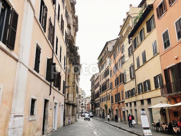イタリア、ローマの建物と街並み ヨーロッパ,海外,イタリアの写真素材