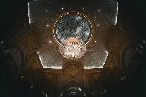 宮殿のシャンデリアのイメージ シャンデリア,天井,装飾の写真素材