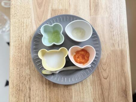 離乳食 離乳食,ごはん,赤ちゃんの写真素材