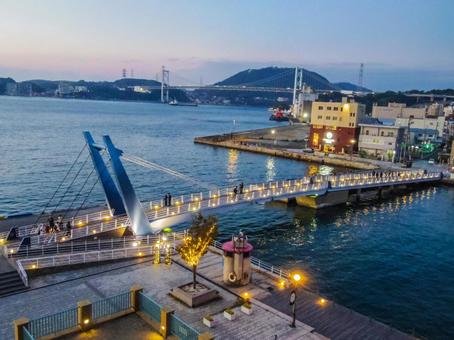 【福岡県】北九州市・門司の街並み レトロ展望台,ブルーウィングもじ,夜景の写真素材